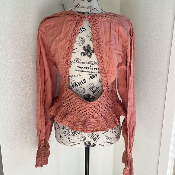 NWT Free People Megan crochet coral sand top L - Picture 8 of 15